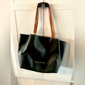Dooney & Bourke Women’s Handbag